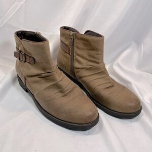 Baretraps Brown “Callahan” Booties